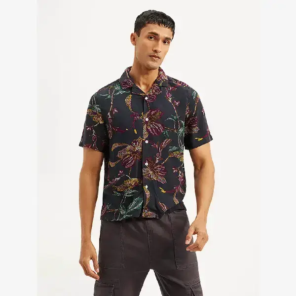 Levis-Men's Resort Collar Floral Relaxed Fit Camp Shirt